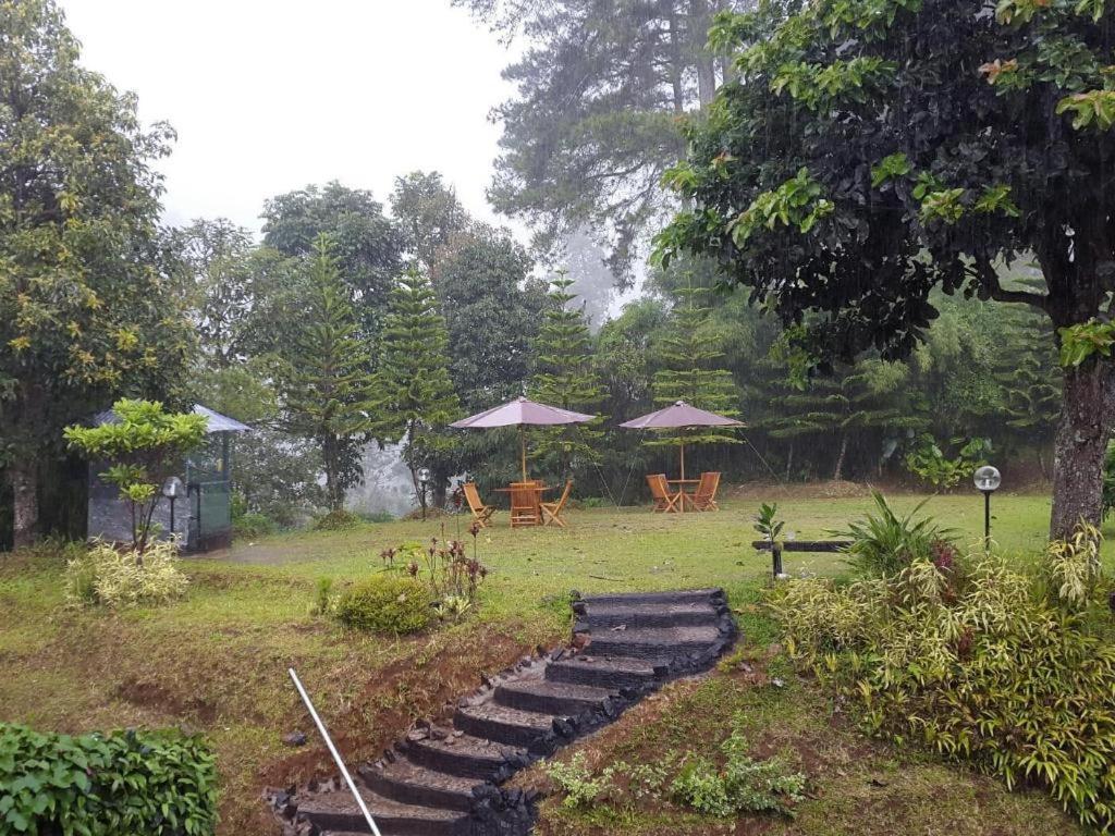 Casa Monte Rosa Puncak Exterior foto