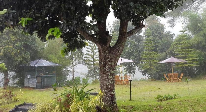 Casa Monte Rosa Puncak Exterior foto